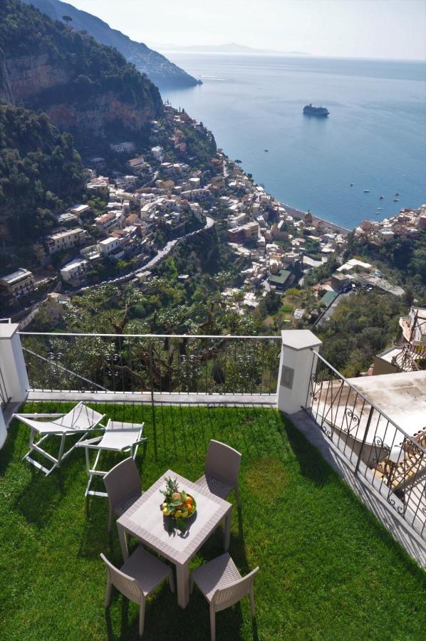 Gresy Appartamento Suite Positano Bagian luar foto