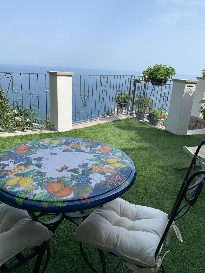 Gresy Appartamento Suite Positano Bagian luar foto